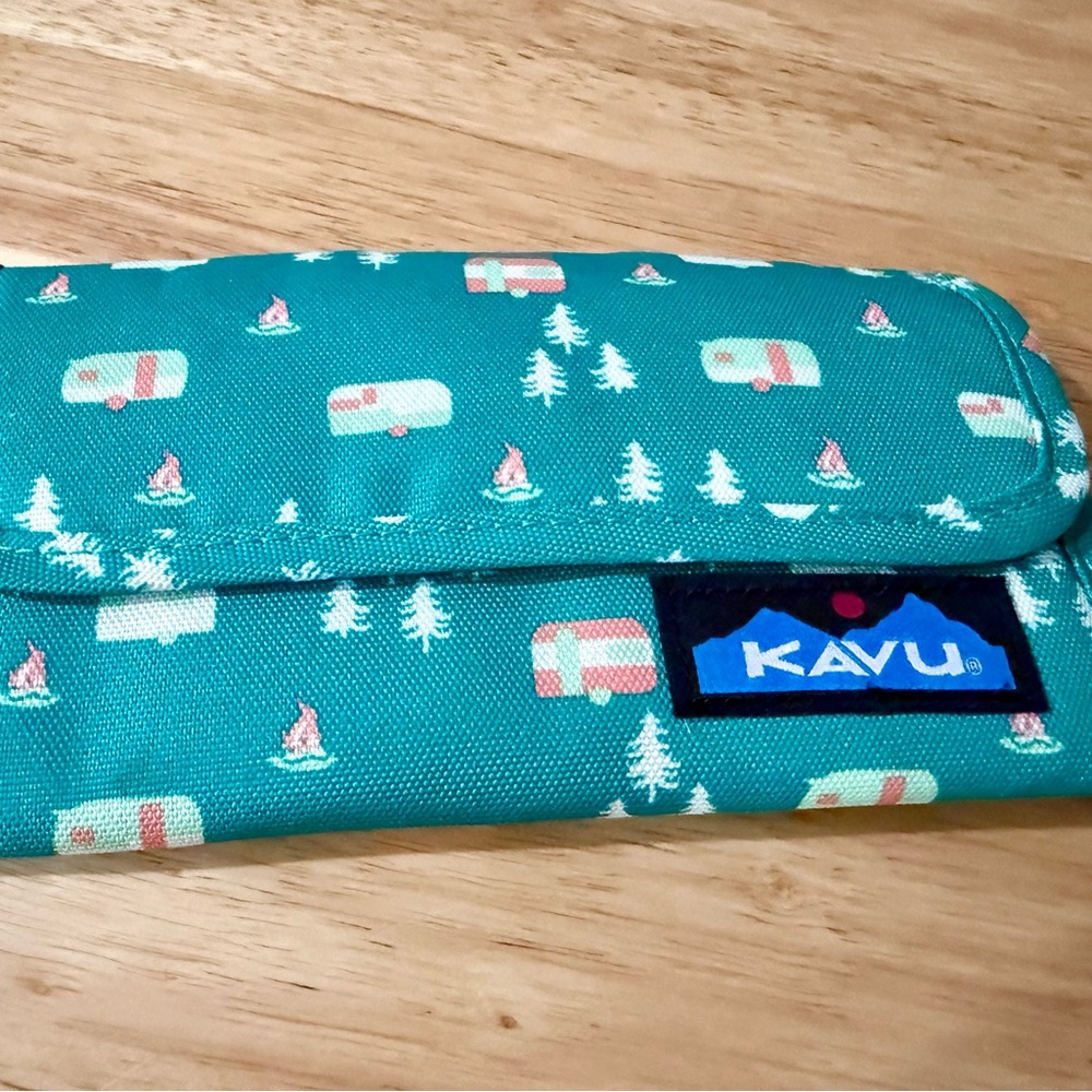 Kavu Teal and Pink Camper Print Wallet